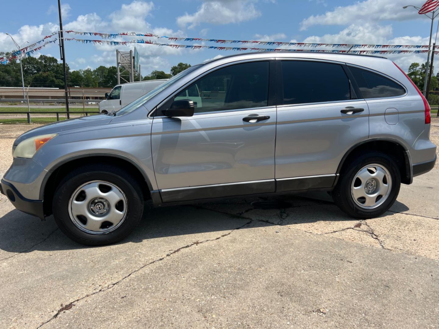 2008 Gray /Gray Honda CR-V LX (3CZRE383X8G) with an 2.4L 4 Cylinder engine, Automatic transmission, located at 4520 Airline Hwy, Baton Rouge, LA, 70805, (225) 357-1497, 30.509325, -91.145432 - 2008 Honda CR-V LX 2.4L 4Cylinder Gas Saver, Automatic, 158K Miles, Power Windows & Locks, Cold A/C, No Accidents But It Does Have A Dent On Drivers Door. FOR INFO PLEASE CONTACT JEFF AT 225 357-1497 CHECK OUT OUR A+ RATING WITH THE BETTER BUSINESS BUREAU WE HAVE BEEN A FAMILY OWNED AND OPERATED BUS - Photo#1